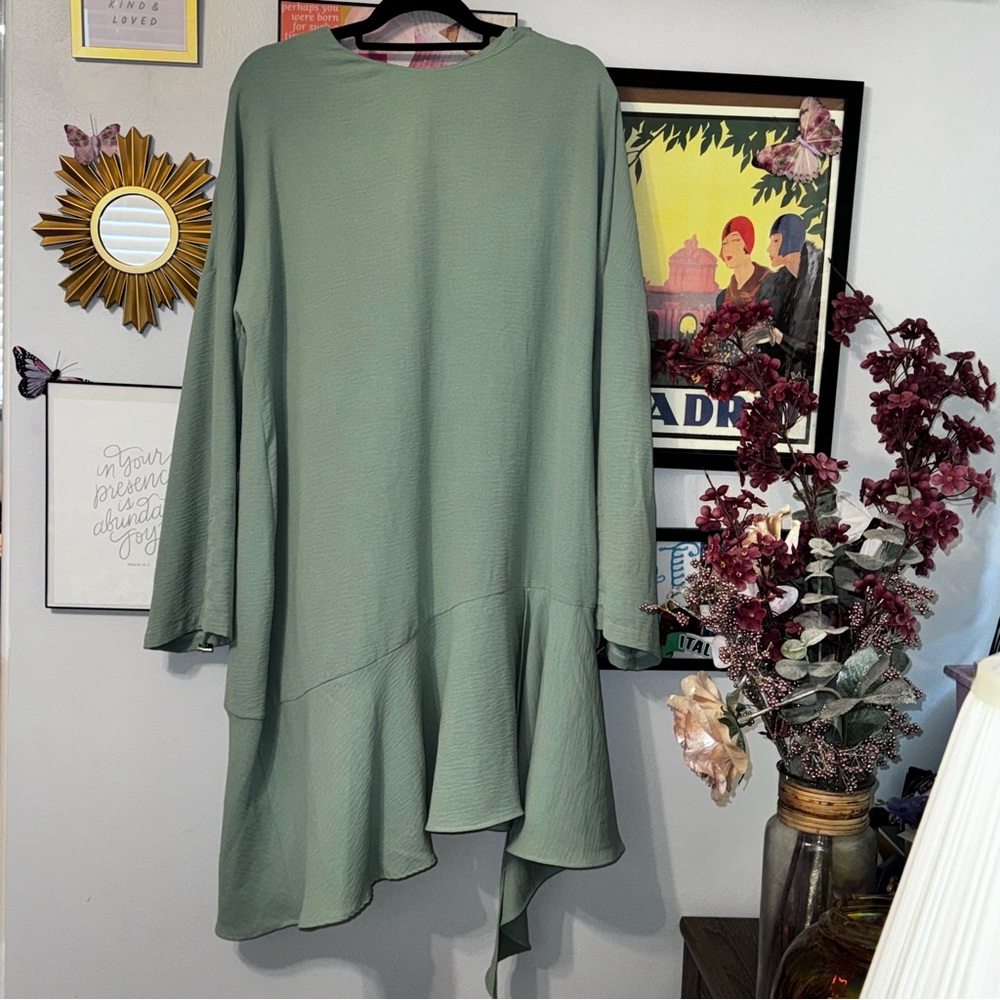 Sage Green Longsleeve Midi Dress